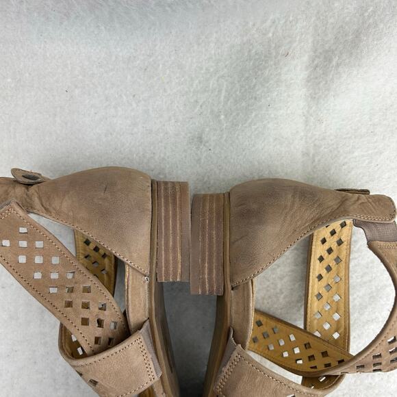 Paul Green Women's Tan Suede Stacked Block Heel Cross Ankle Strap Sandals Sz 10 - Picture 12 of 15